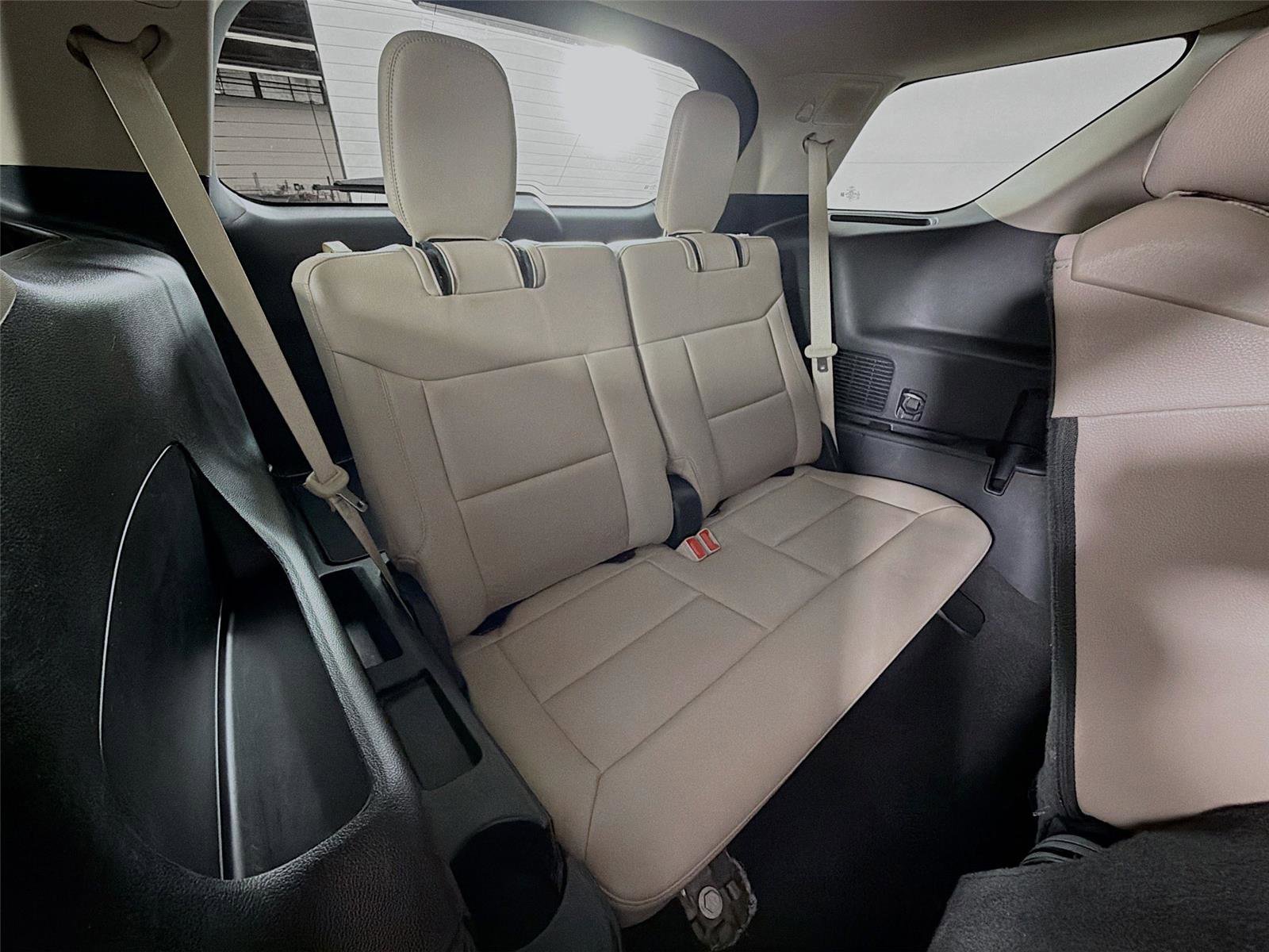Used 2024 Ford Explorer Limited AWD/4WD image 27