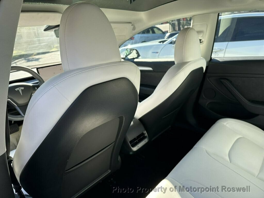 Used 2023 Tesla Model 3 Standard Range RWD image 12