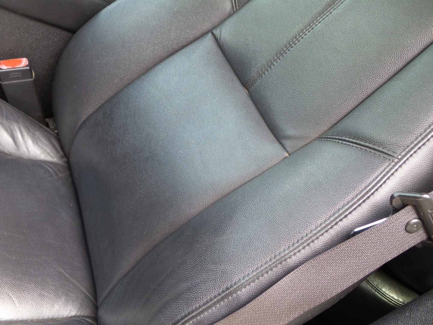 Used 2012 GMC Yukon SLT w/ SLT-2 Equipment Package image 25