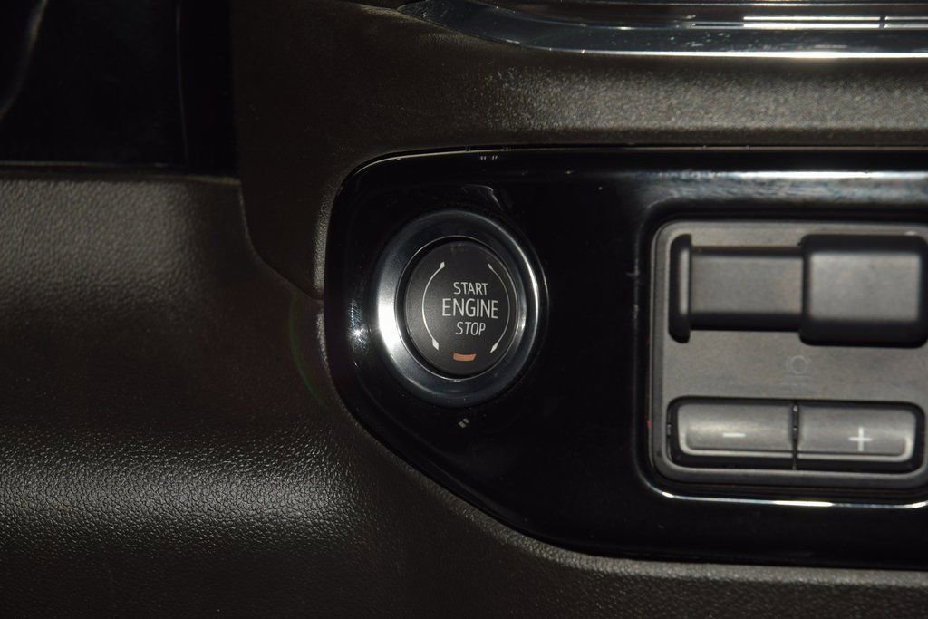 Used 2024 Chevrolet Silverado 3500 High Country w/ Technology Package AWD/4WD image 37