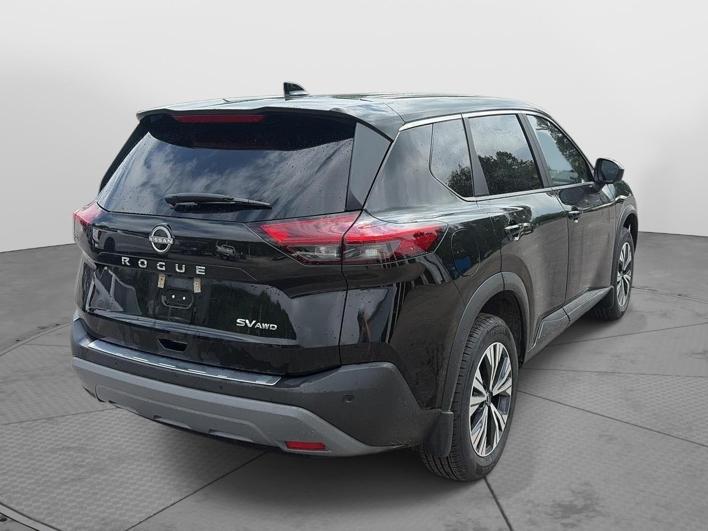 Used 2023 Nissan Rogue SV AWD/4WD image 5