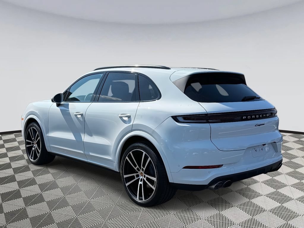 Used 2026 Porsche Cayenne AWD/4WD image 4