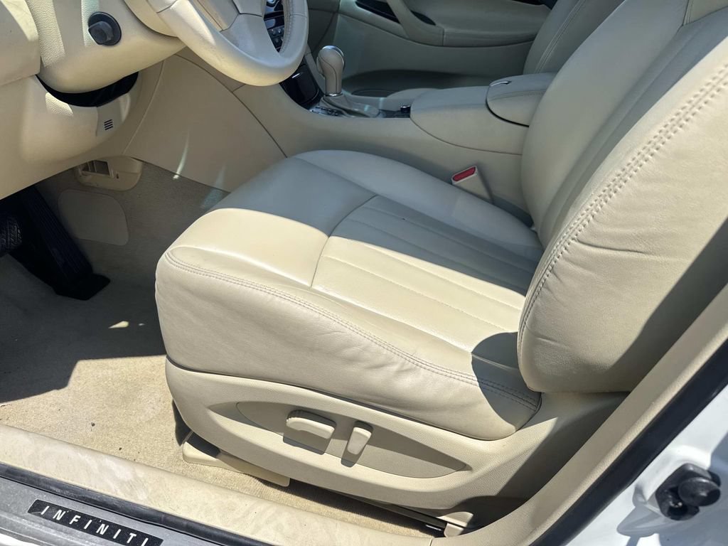 Used 2011 INFINITI EX35 Journey w/ Premium Pkg RWD image 19