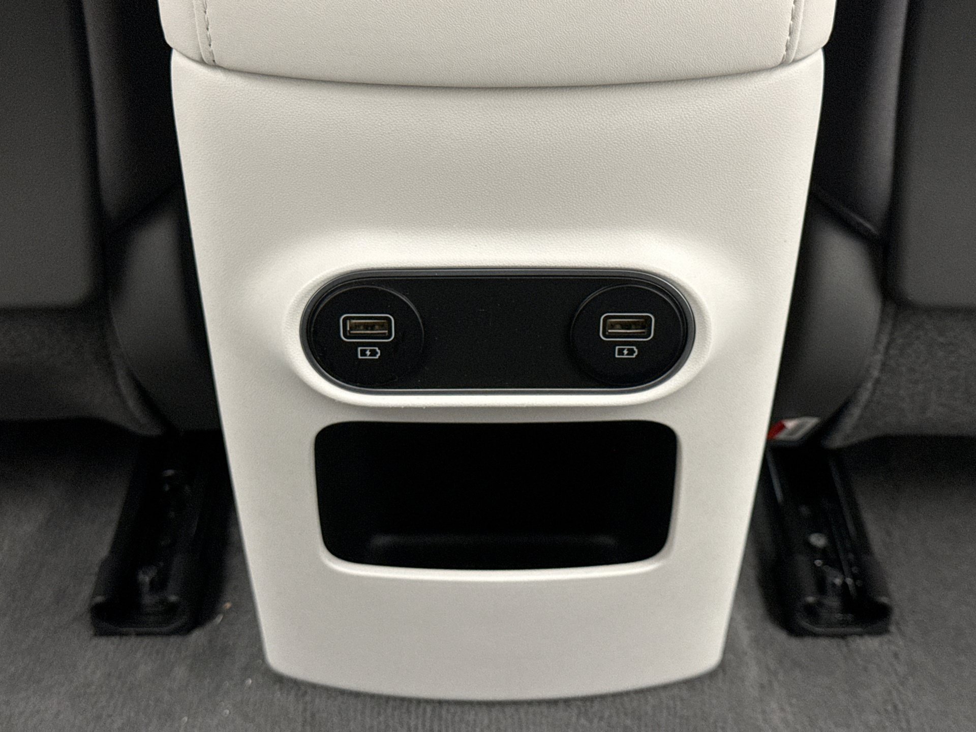 Used 2024 Hyundai Ioniq 5 SEL AWD/4WD image 16