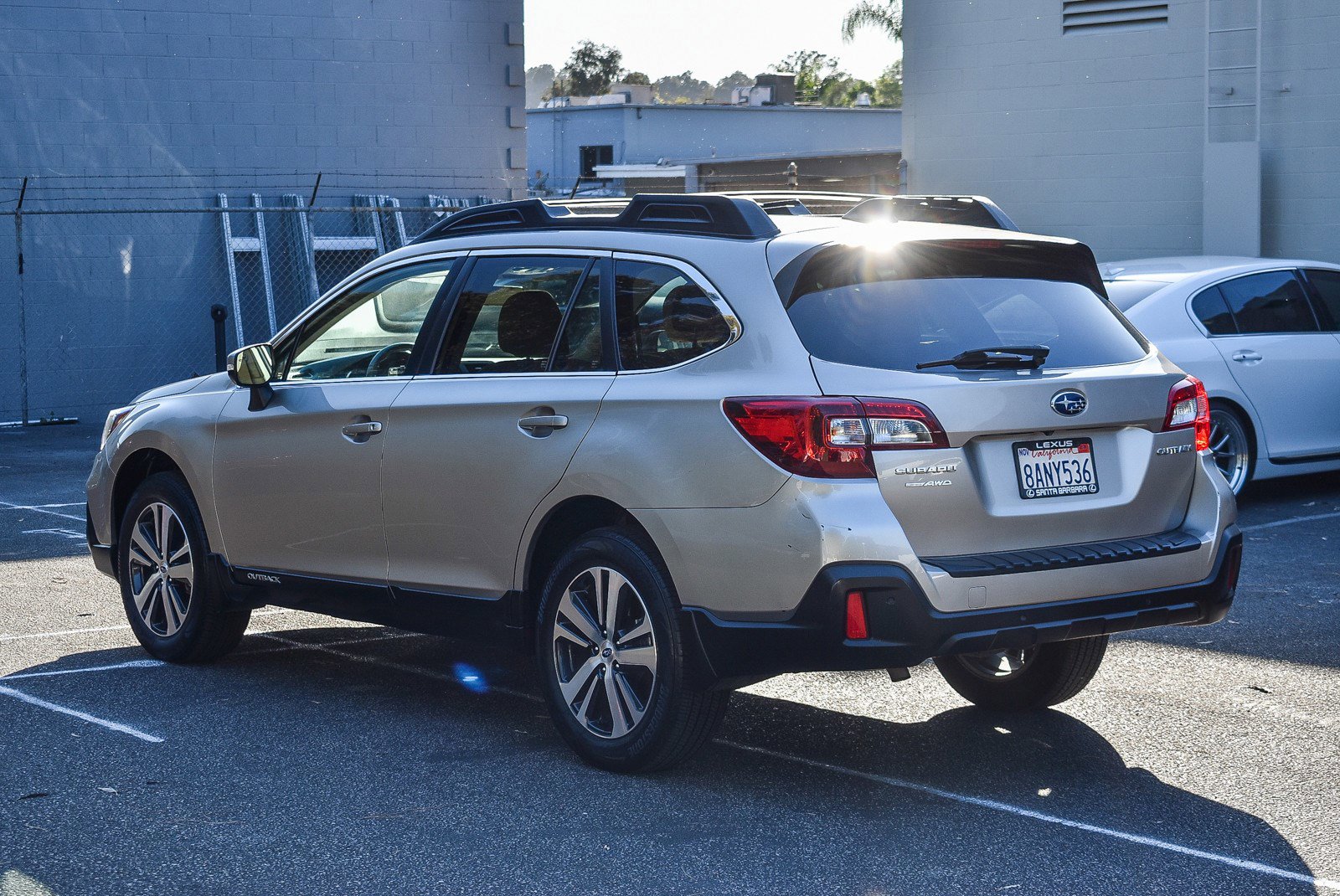 Used 2018 Subaru Outback 2.5i Limited image 4