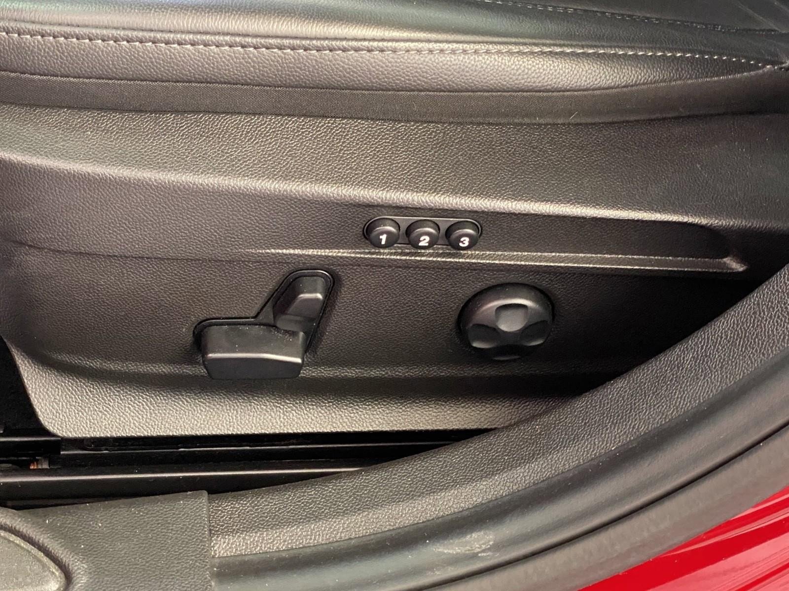 Used 2020 Alfa Romeo Giulia Sprint w/ Cold Weather Package image 24