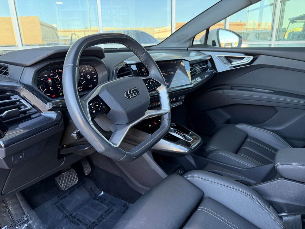 Used 2024 Audi Q4 e-tron Premium w/ Convenience Package image 30