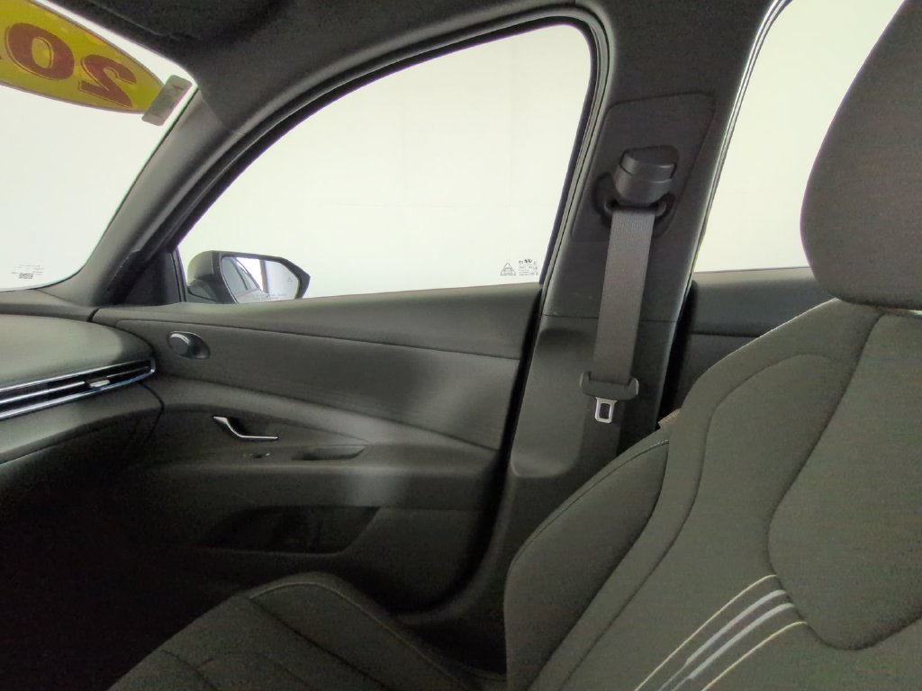 Used 2024 Hyundai Elantra SEL FWD image 28