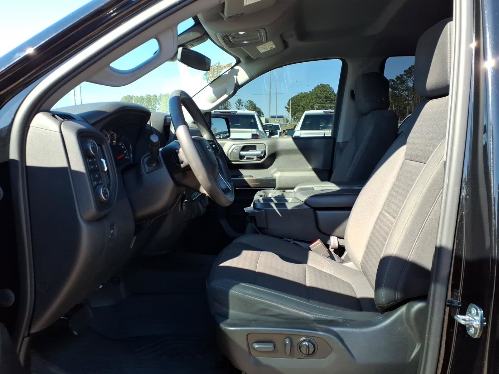 Used 2022 Chevrolet Silverado 1500 Custom Trail Boss w/ Midnight Edition AWD/4WD image 19