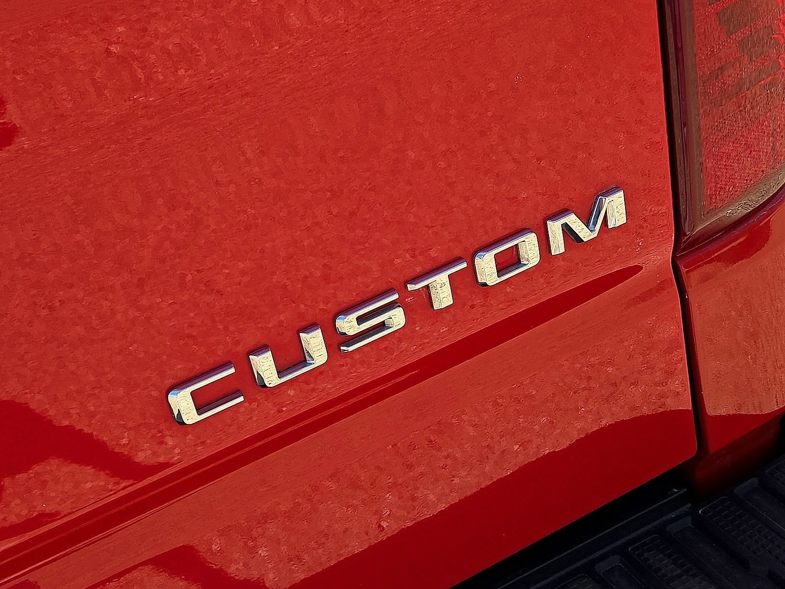 Used 2022 Chevrolet Silverado 1500 Custom AWD/4WD image 12