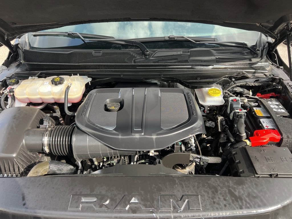 Used 2025 RAM 1500 Lone Star image 12