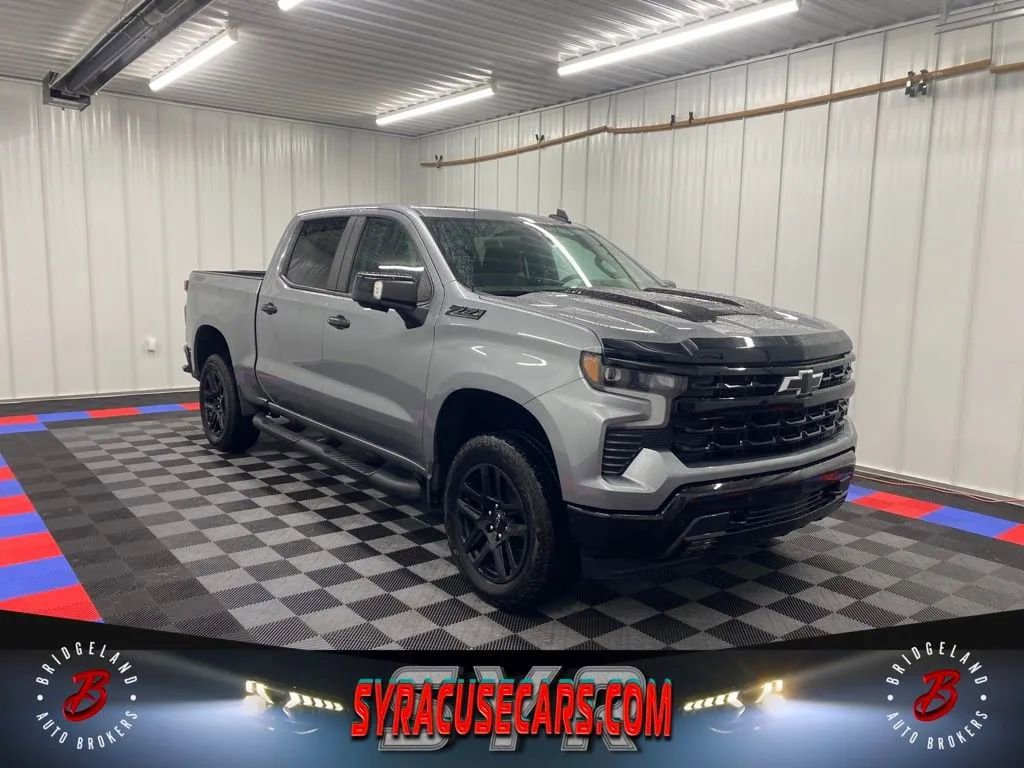 Used 2025 Chevrolet Silverado 1500 LT Trail Boss w/ LT Trail Boss Premium Package image 1