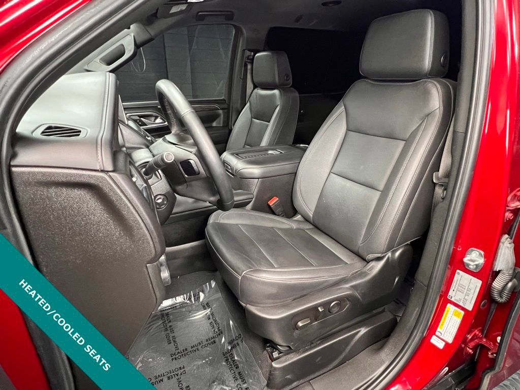 Used 2023 Chevrolet Tahoe Z71 w/ Luxury Package image 3