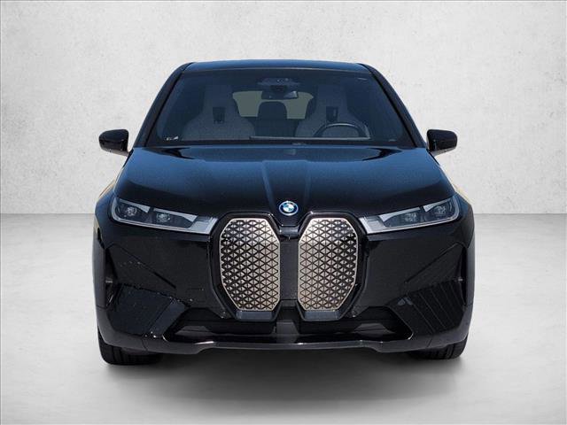 Used 2022 BMW iX xDrive50 w/ Premium Package AWD/4WD image 2
