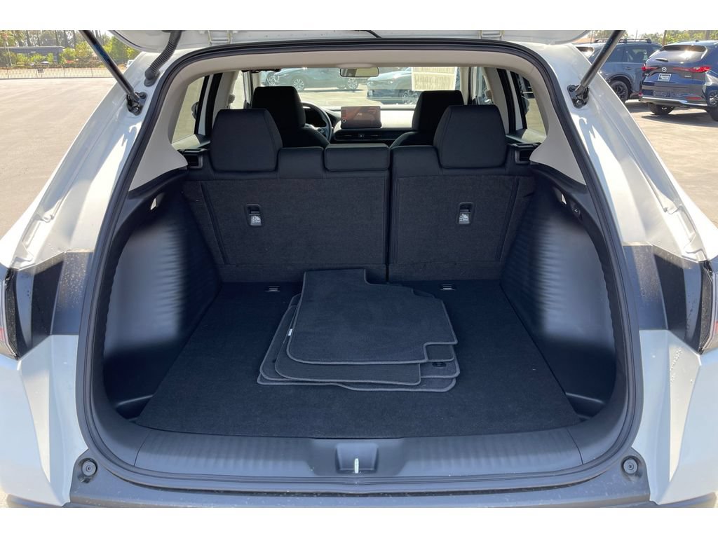 Certified 2027 Honda HR-V LX image 17