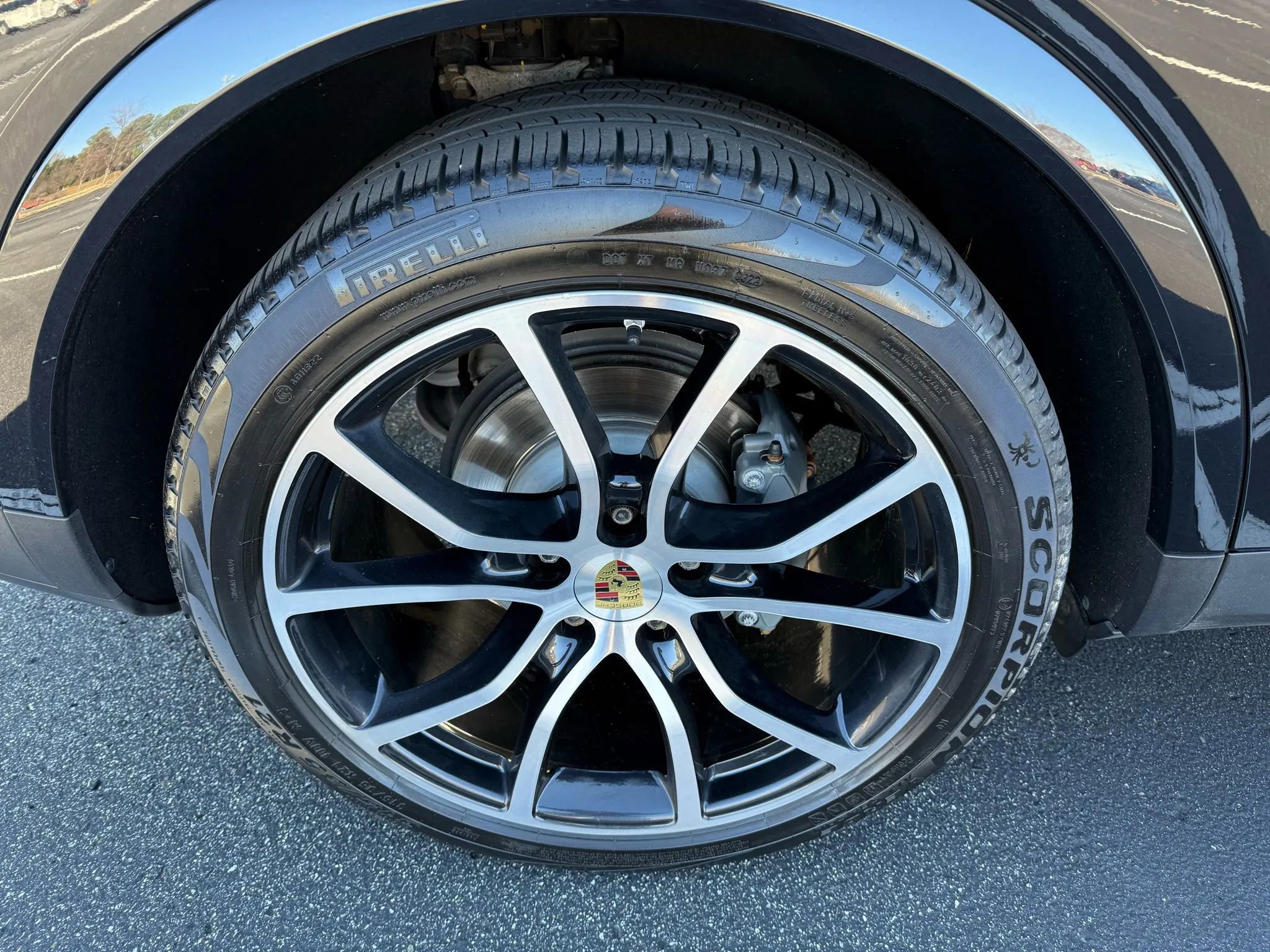 Used 2019 Porsche Cayenne S image 11