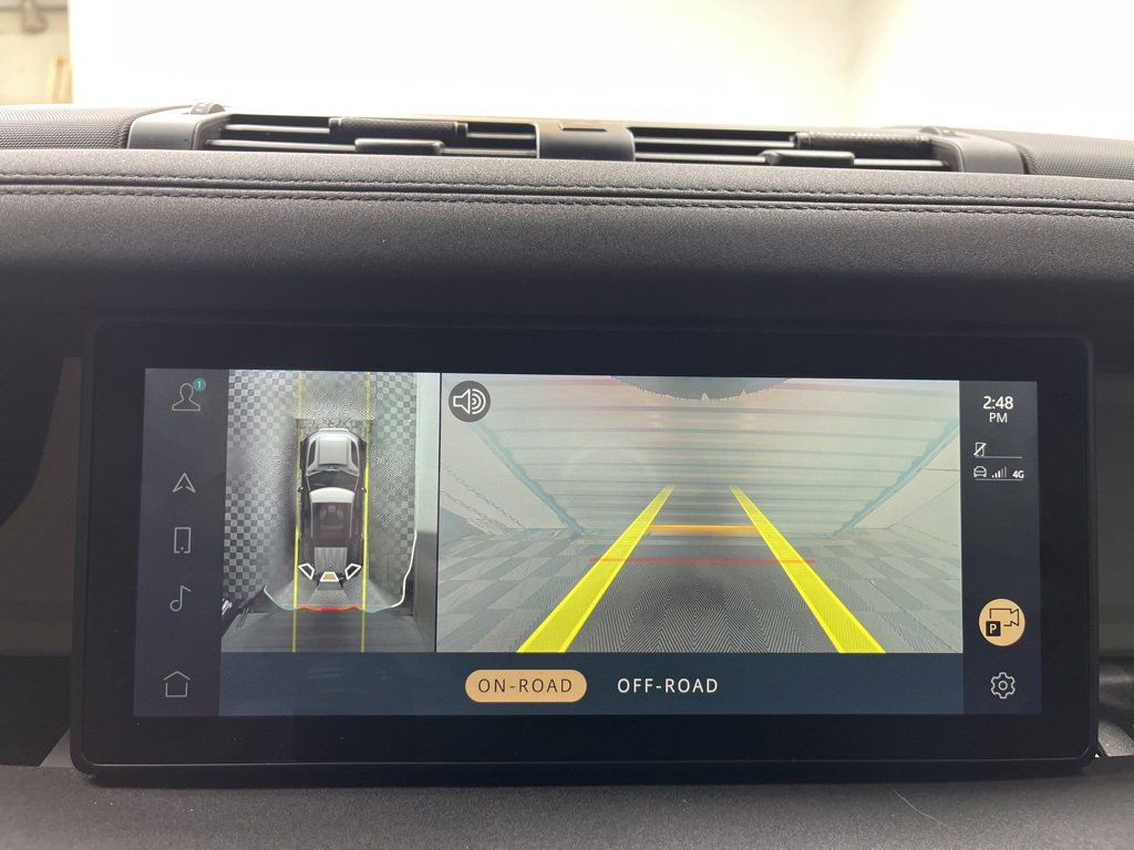 Used 2023 Land Rover Defender 110 X-Dynamic SE image 13