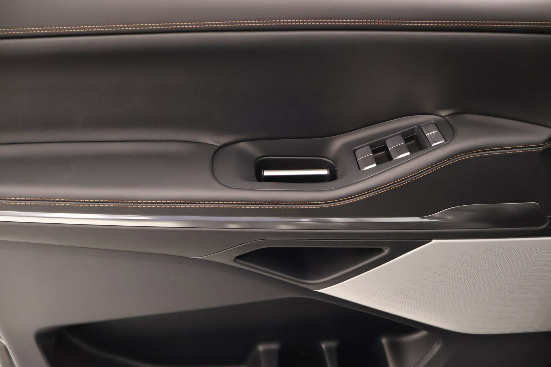 New 2026 Lincoln Navigator L Black Label AWD/4WD image 17