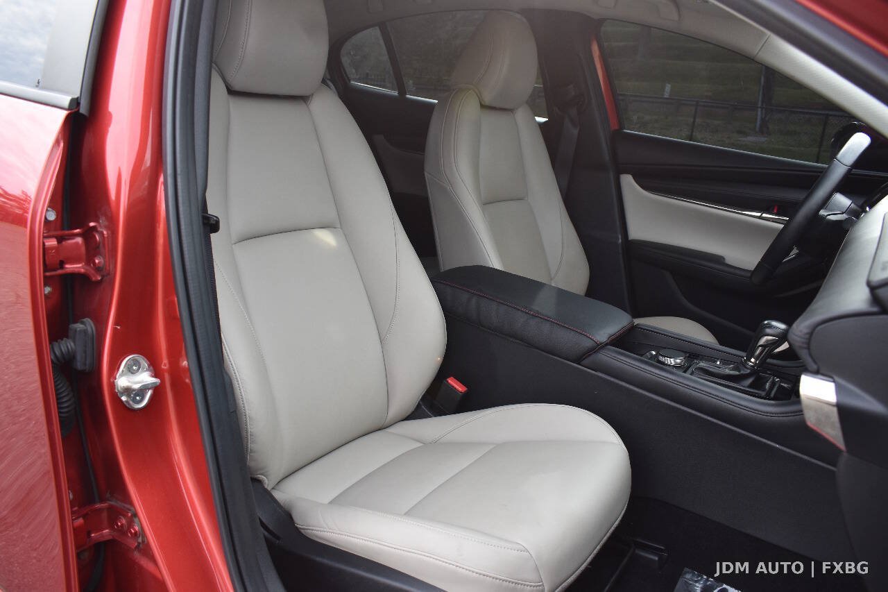 Used 2020 MAZDA MAZDA3 AWD Sedan w/ Preferred Package image 14