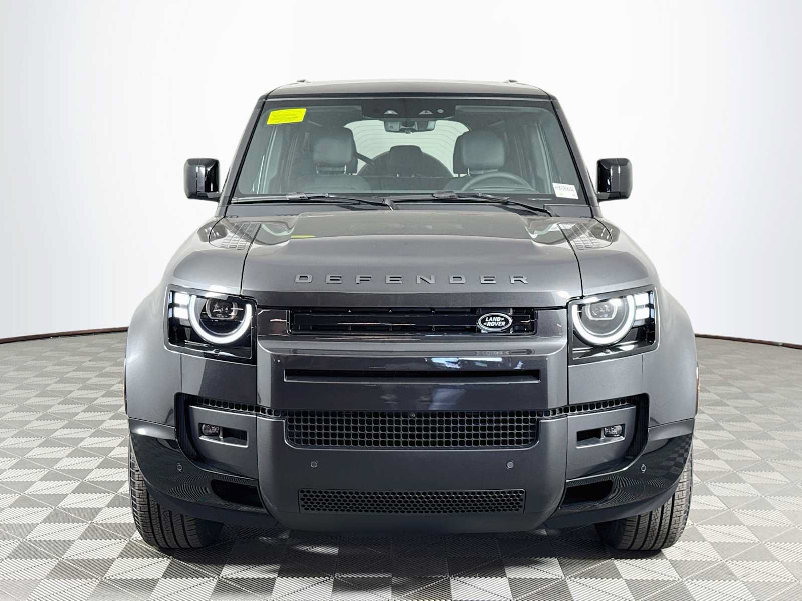 New 2026 Land Rover Defender 110 X-Dynamic SE AWD/4WD image 2