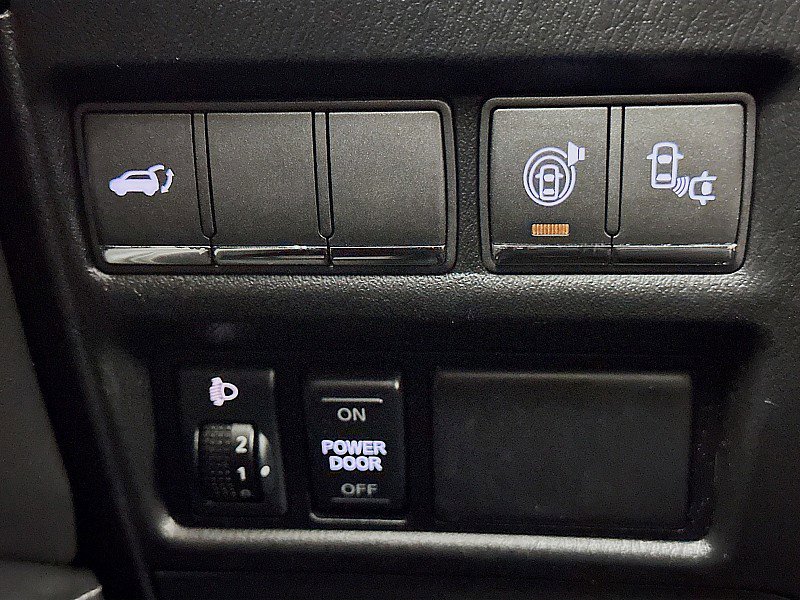 Used 2015 INFINITI QX80 4WD w/ Theater Package image 10