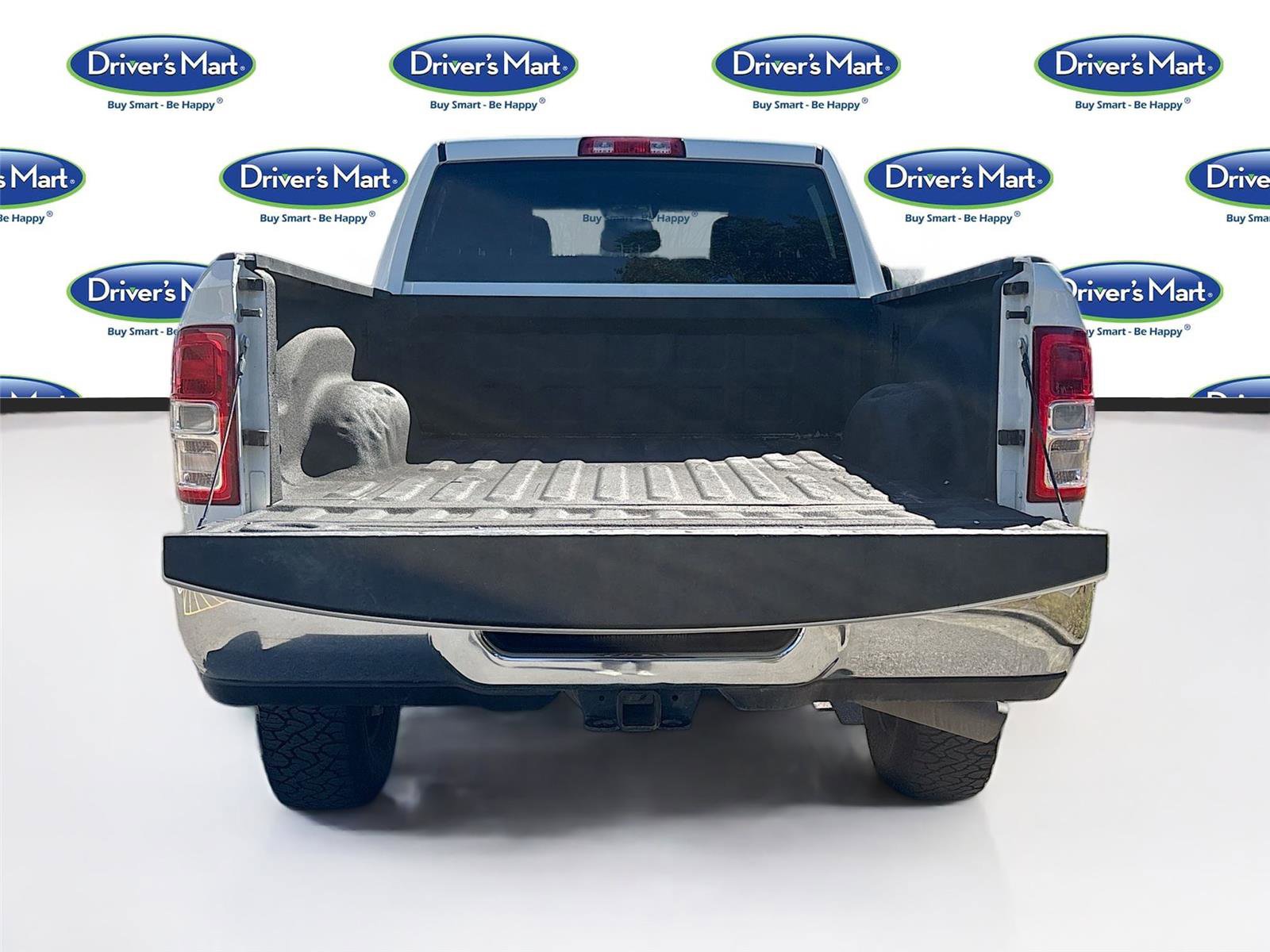 Used 2022 RAM 2500 Tradesman w/ Chrome Appearance Group image 29