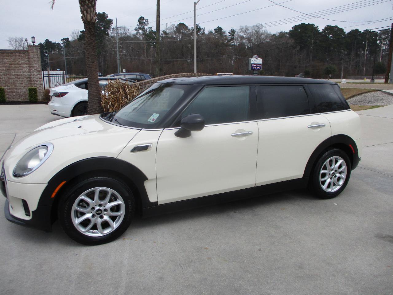 Used 2016 MINI Cooper Clubman image 12