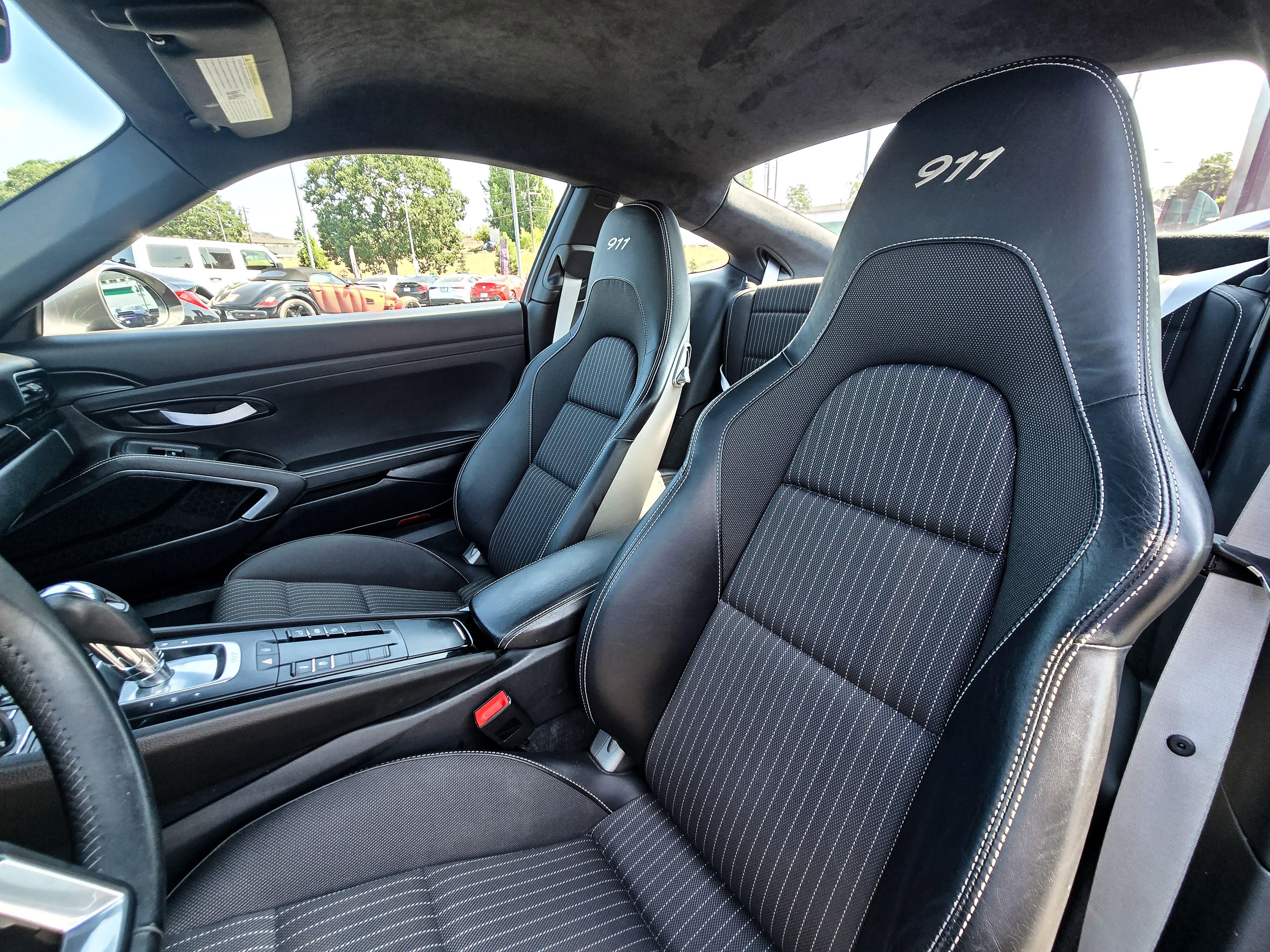 Used 2019 Porsche 911 Carrera T image 9