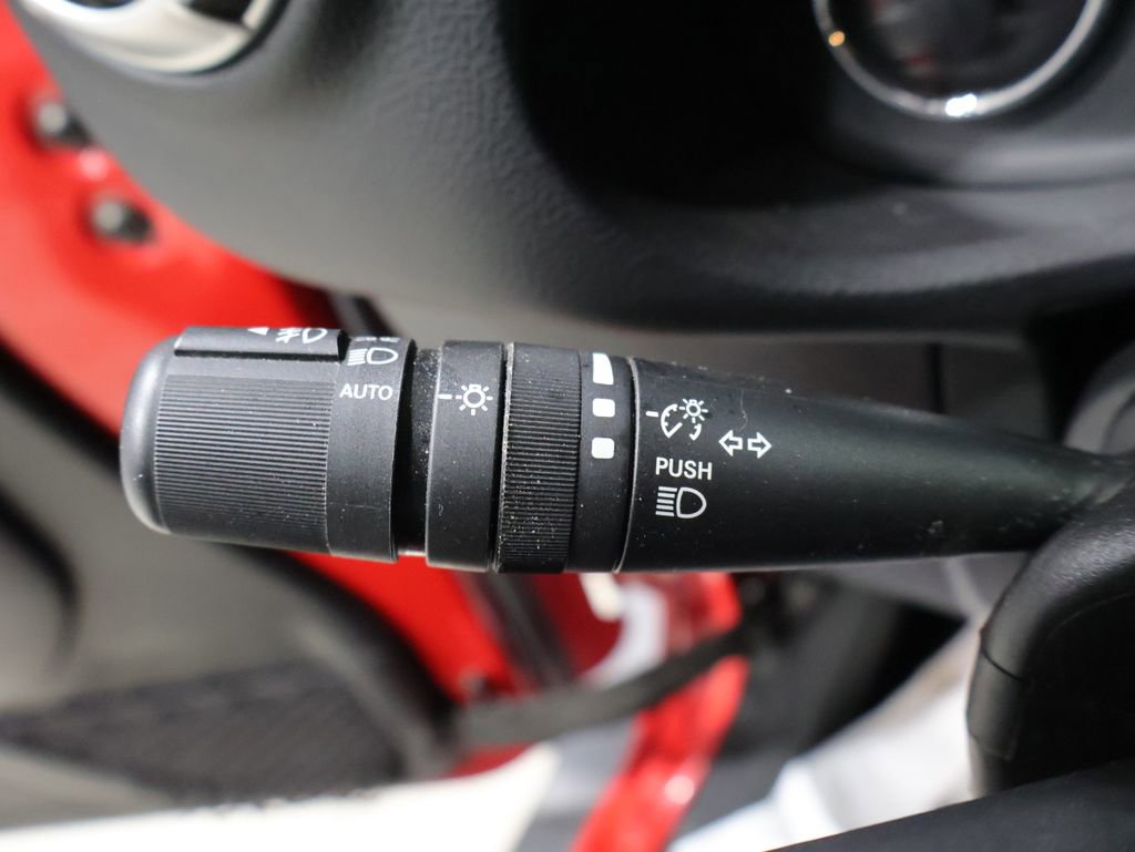 Used 2017 Jeep Wrangler Unlimited Sahara w/ Connectivity Group image 32