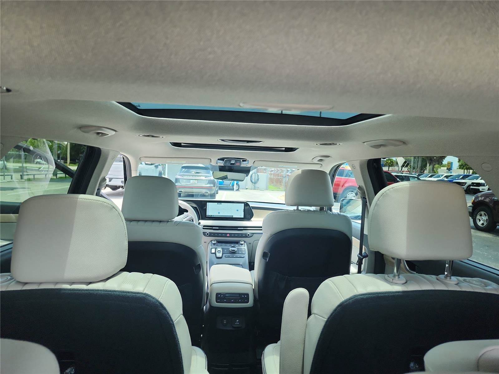 Used 2024 Hyundai Palisade Limited FWD image 21