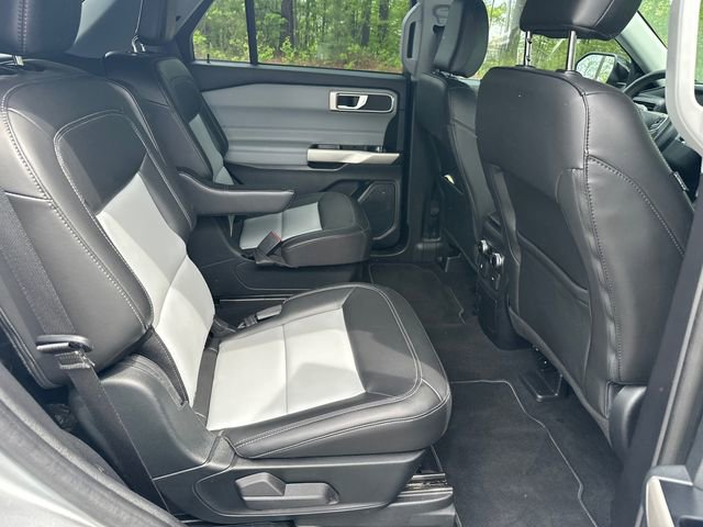 Used 2023 Ford Explorer XLT w/ Equipment Group 202A image 19