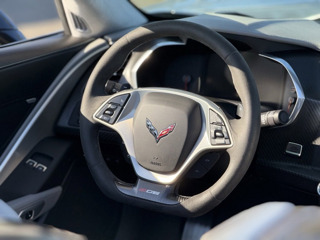 Used 2018 Chevrolet Corvette Z06 image 12