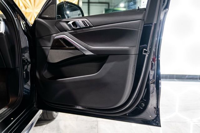 Used 2025 BMW X6 xDrive40i image 29