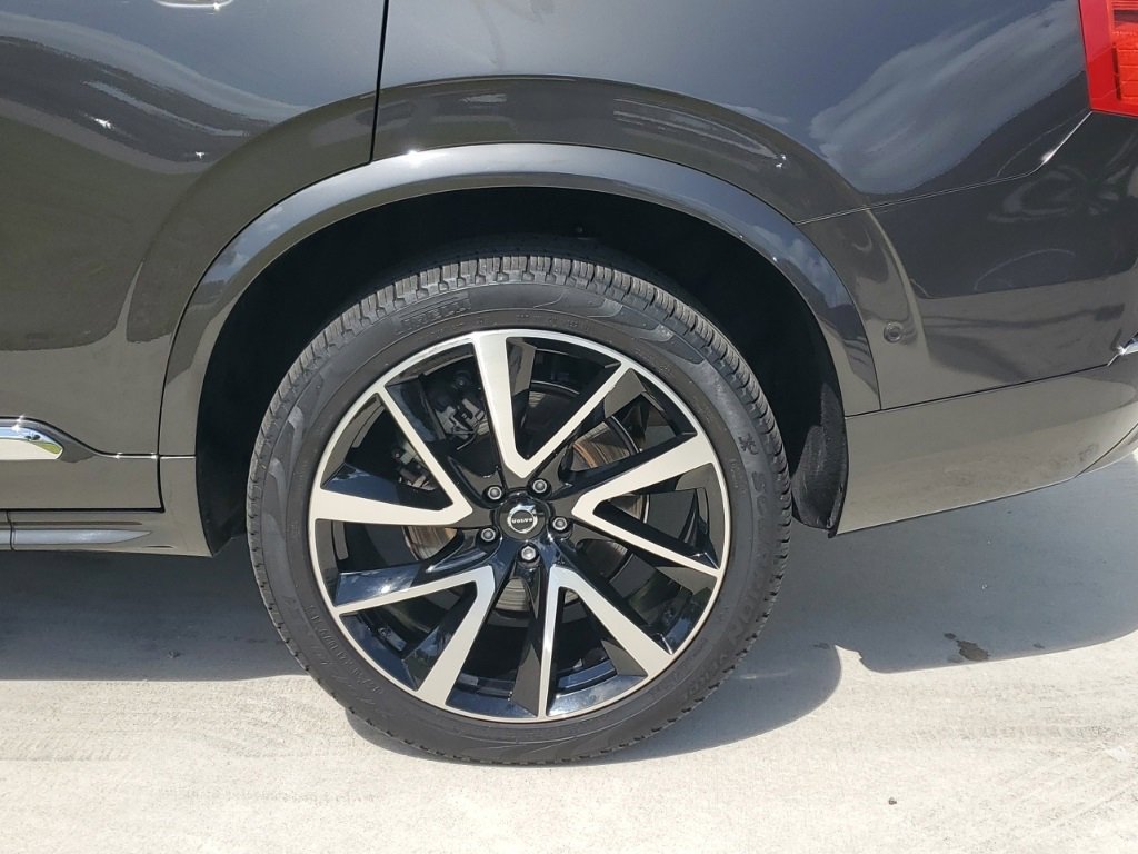 Used 2024 Volvo XC90 B6 Ultimate w/ Protection Package Premier image 4