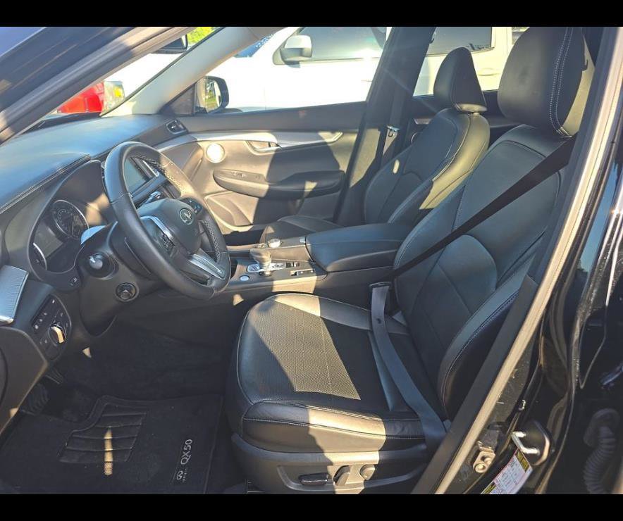 Used 2020 INFINITI QX50 Sensory w/ Proactive Package FWD image 3