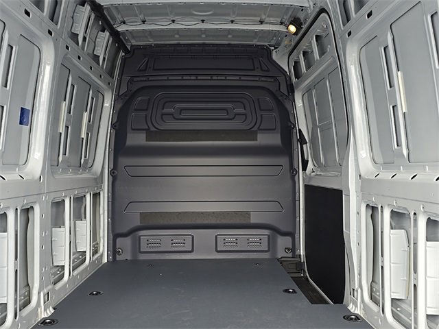 New 2024 Mercedes-Benz eSprinter 170 Cargo image 11