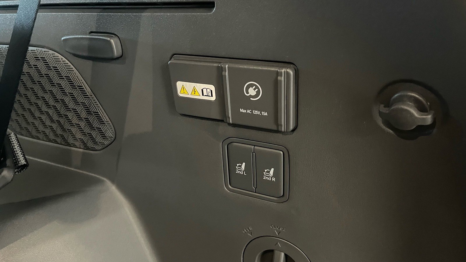 Used 2026 Kia EV9 Land w/ Nightfall Edition Package image 36