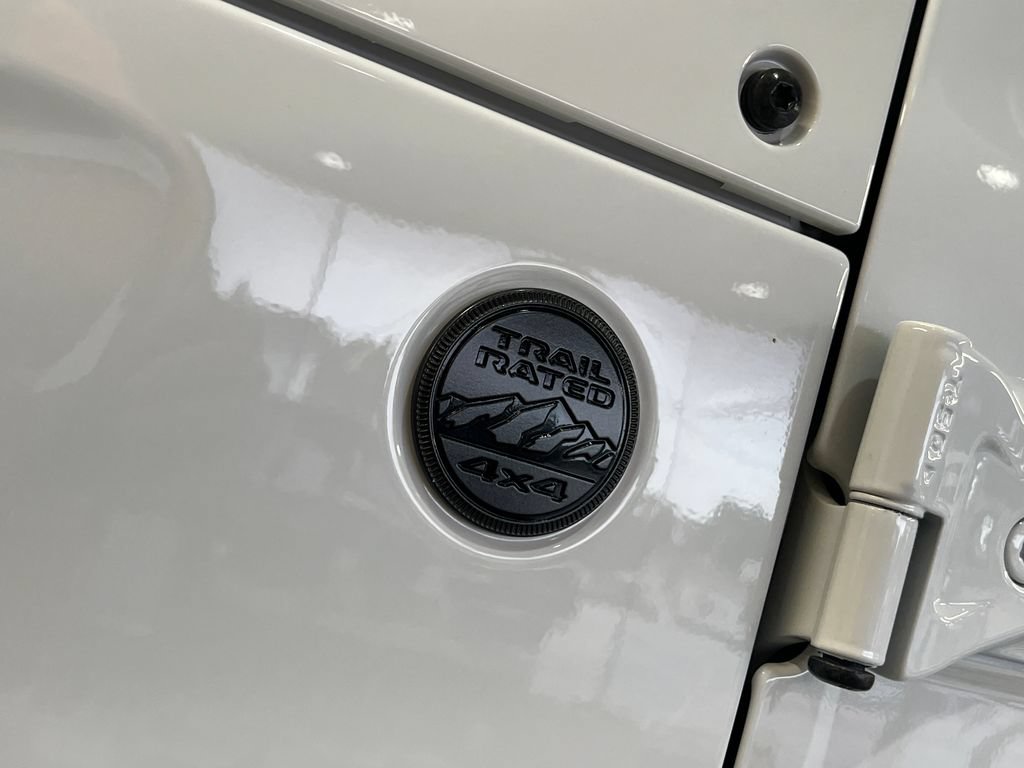 Used 2023 Jeep Wrangler Unlimited Sport AWD/4WD image 8