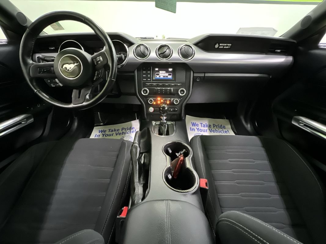 Used 2017 Ford Mustang Coupe RWD image 17