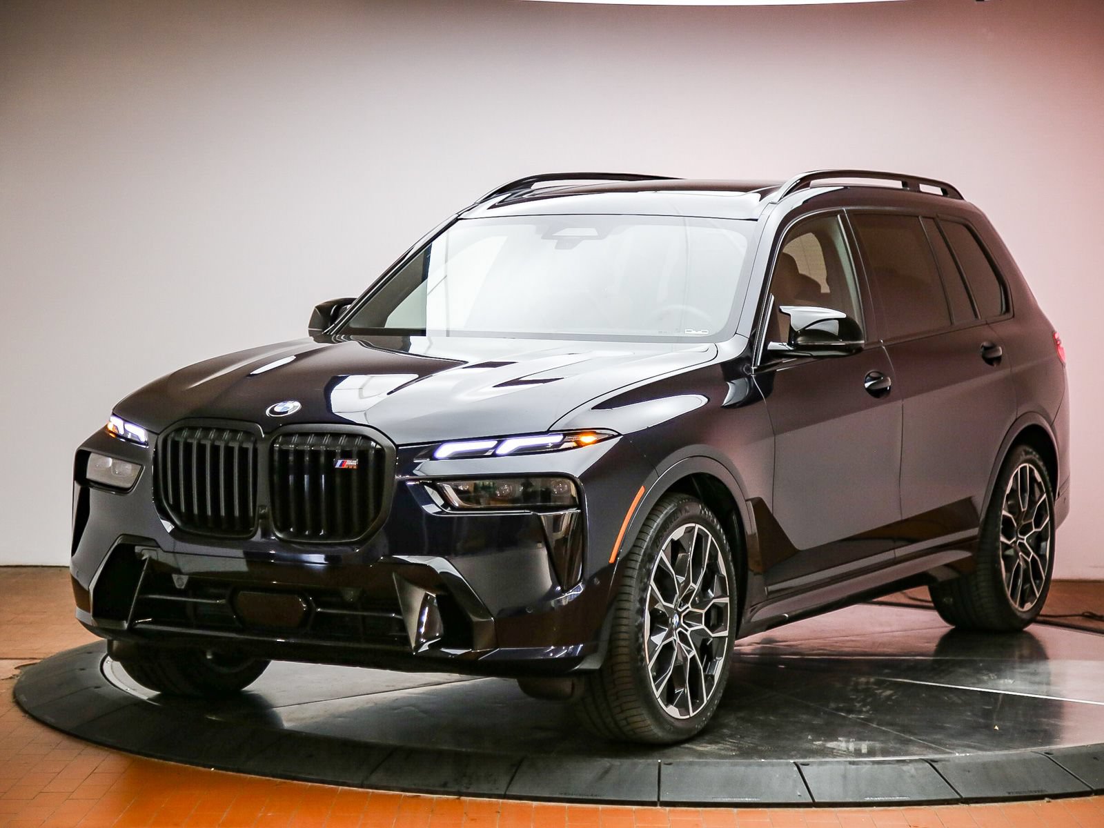 Used 2025 BMW X7 M60i AWD/4WD image 8