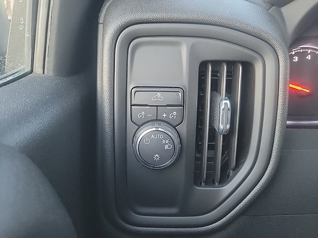 Used 2022 Chevrolet Silverado 1500 W/T w/ WT Value Package image 10