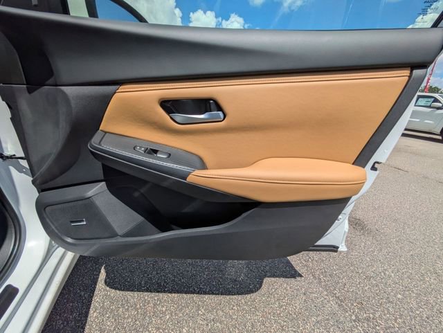 New 2025 Nissan Sentra SV w/ SV Premium Package FWD image 28