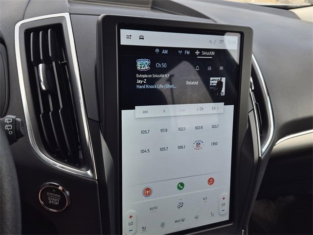 Used 2024 Ford Edge Titanium image 38