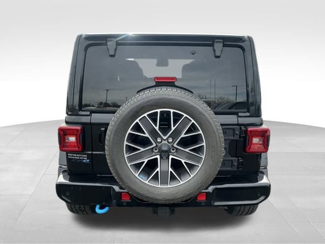 Used 2022 Jeep Wrangler Unlimited Sahara image 6