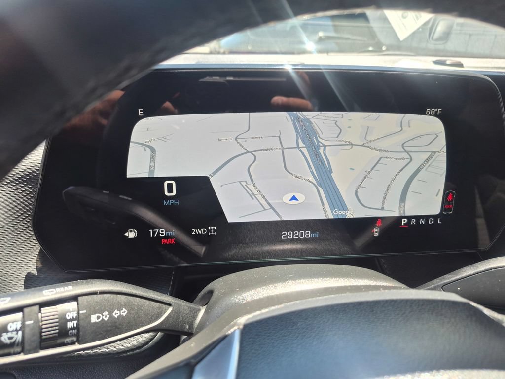 Used 2025 Chevrolet Equinox LT AWD/4WD image 12