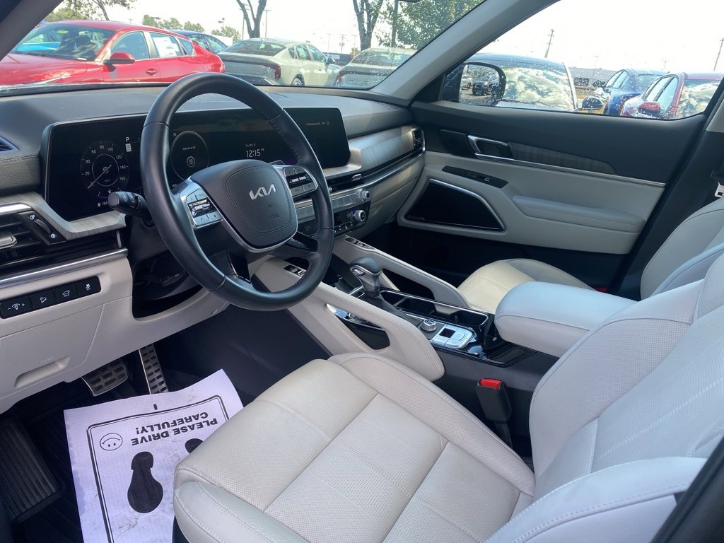 Used 2025 Kia Telluride SX image 8