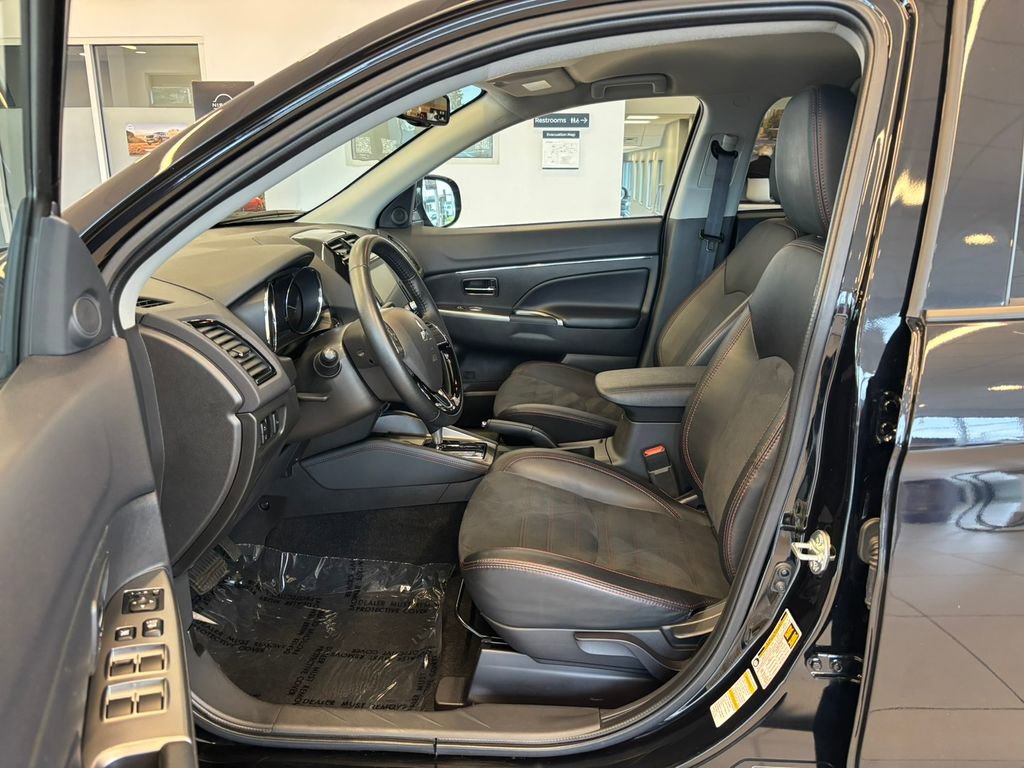 Used 2024 Mitsubishi Outlander Sport SE image 15