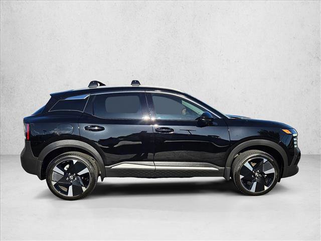Used 2025 Nissan Kicks SR FWD image 4