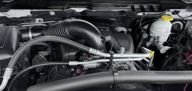 Used 2019 RAM 1500 Classic SLT AWD/4WD image 21