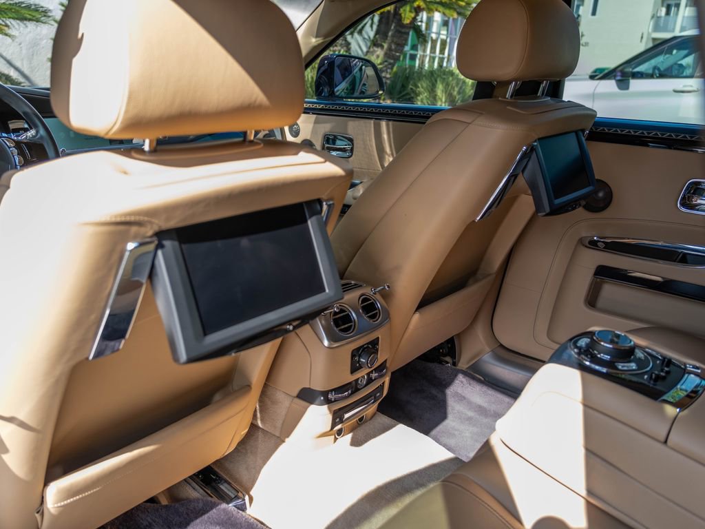 Certified 2016 Rolls-Royce Ghost image 32